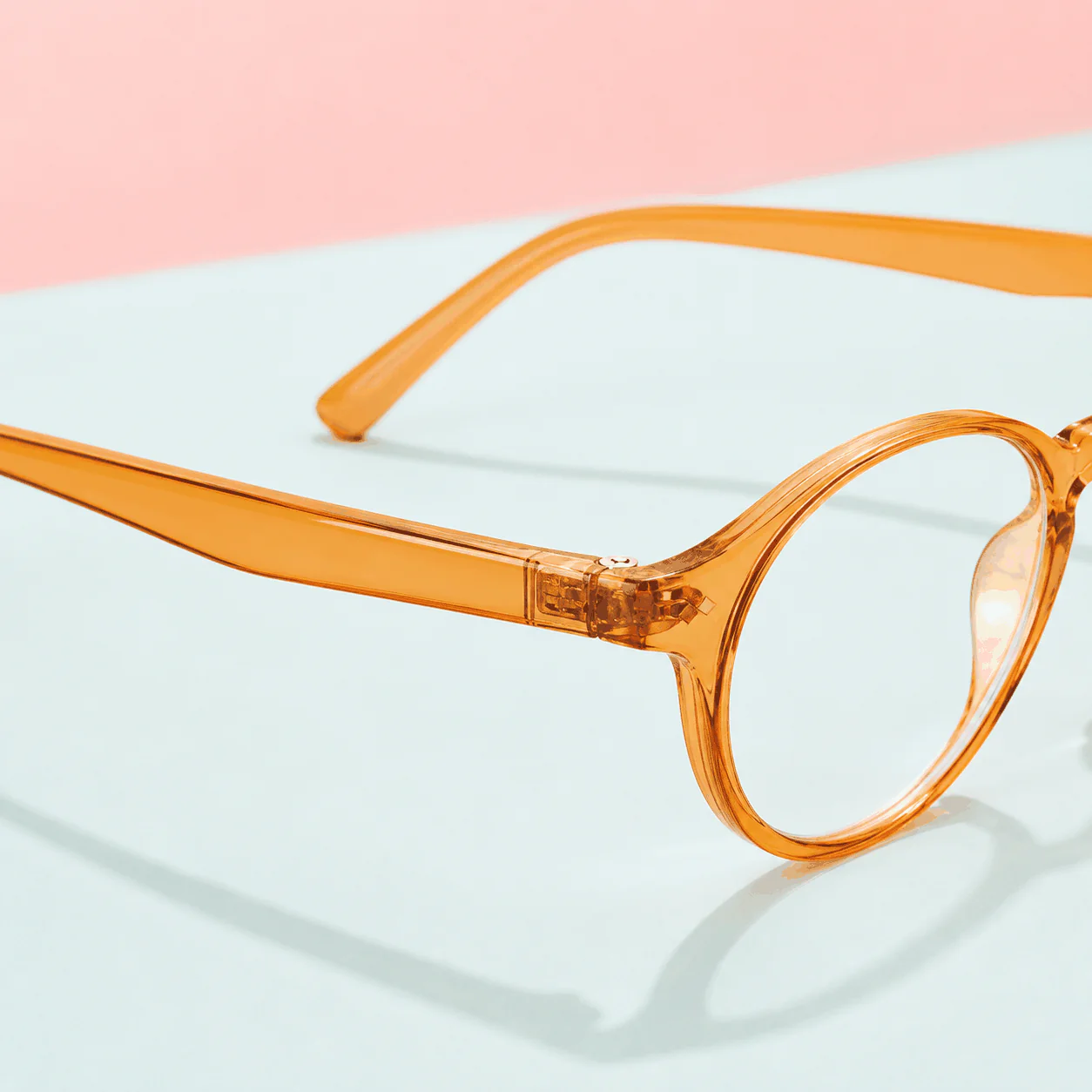 Footnote Reader Glasses - Amber lifestyle view
